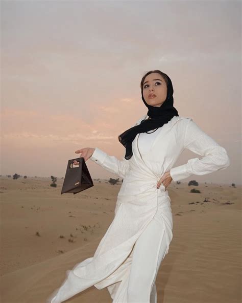 maria alia|Modest Style Influencer Maria Alia Al.